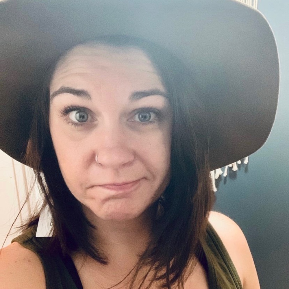 Meet your Posher, Ash